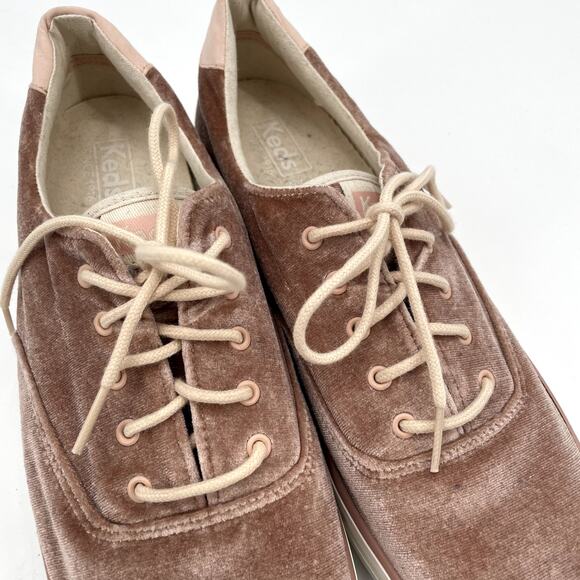 KEDS Velvet Rise Platform Sneakers in Light Pink // 10 - Picture 5 of 10